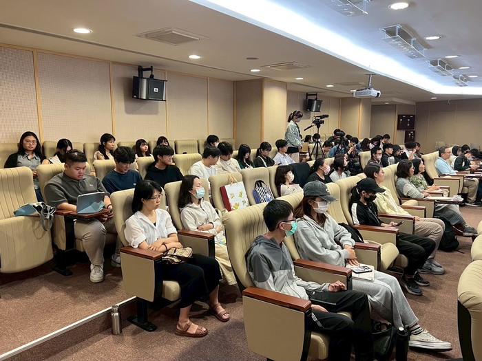 115年4月15日舉辦「我的客家研究之旅:從個人經驗到學思歷程」專題演講。圖片